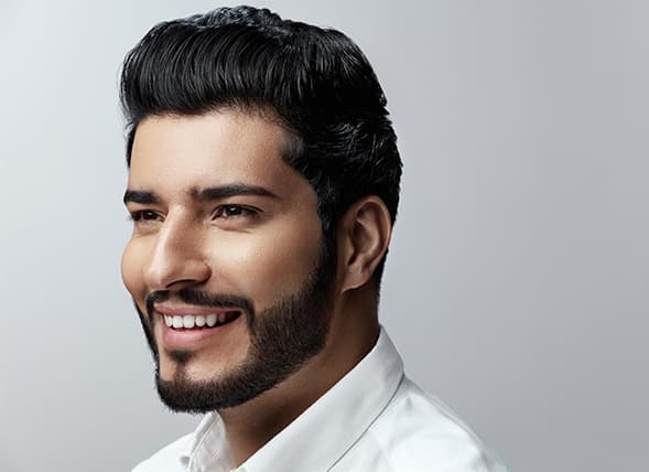 Degradado de barba en barbería de Vigo
