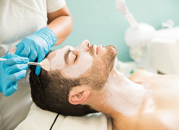 Hidratación facial en centro de estética de Vigo